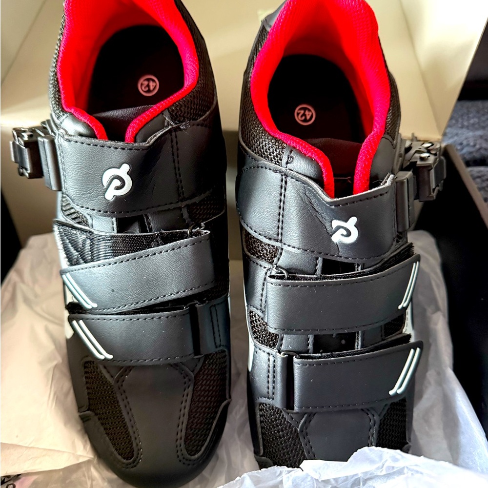 Brand new Peloton cycling shoes with look delta cleats + box EU 42 US women's 11